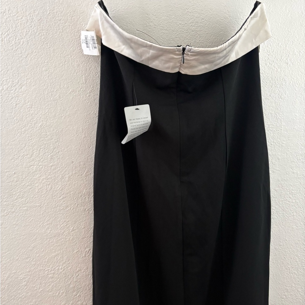 Lulus Black And White Elevated Element Strapless … - image 8